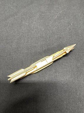 Vintage Hadley Arrow-Shaped Gold Tie Clip Made In USA For Men
